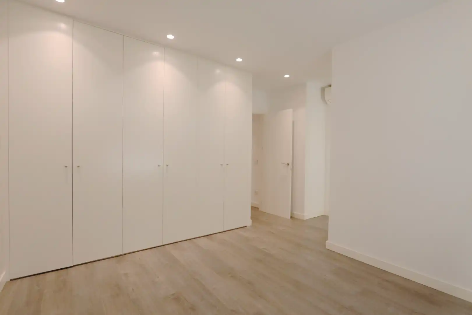 Piso de alquiler en Calle de Castelló, Castellana