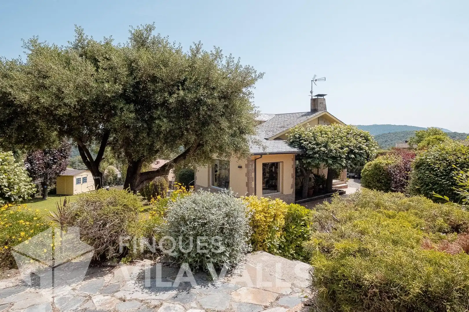 Jardí de Casa o xalet en venda en Sant Quirze Safaja amb Aire condicionat