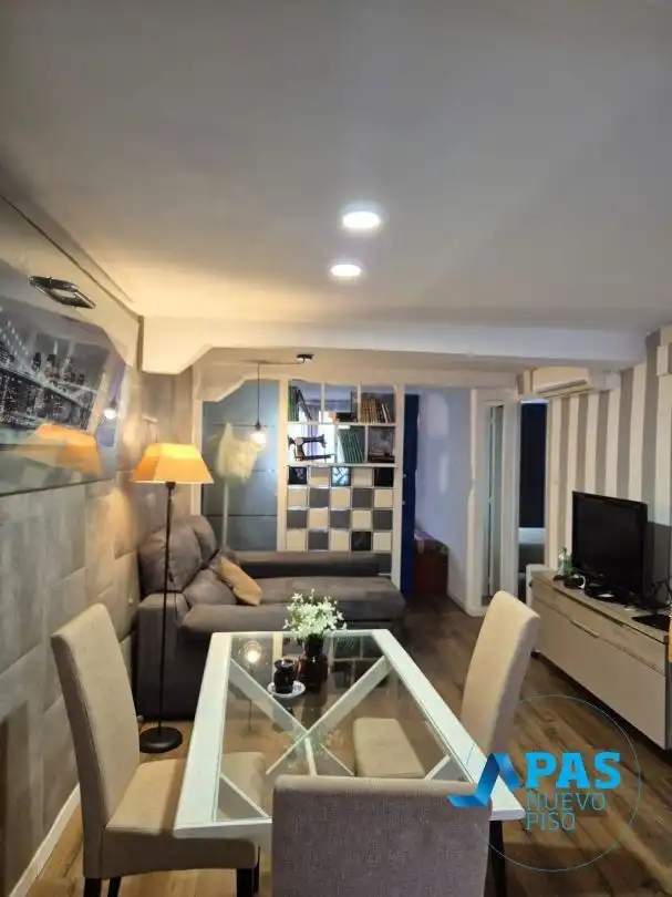 Living room of Flat for rent in Santander  with Air Conditioner, Heating and Balcony