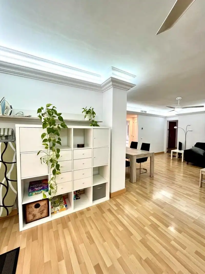 Planta baja de alquiler en Las Brisas