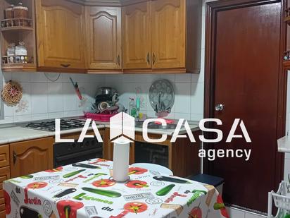Cuina de Casa o xalet en venda en Algeciras