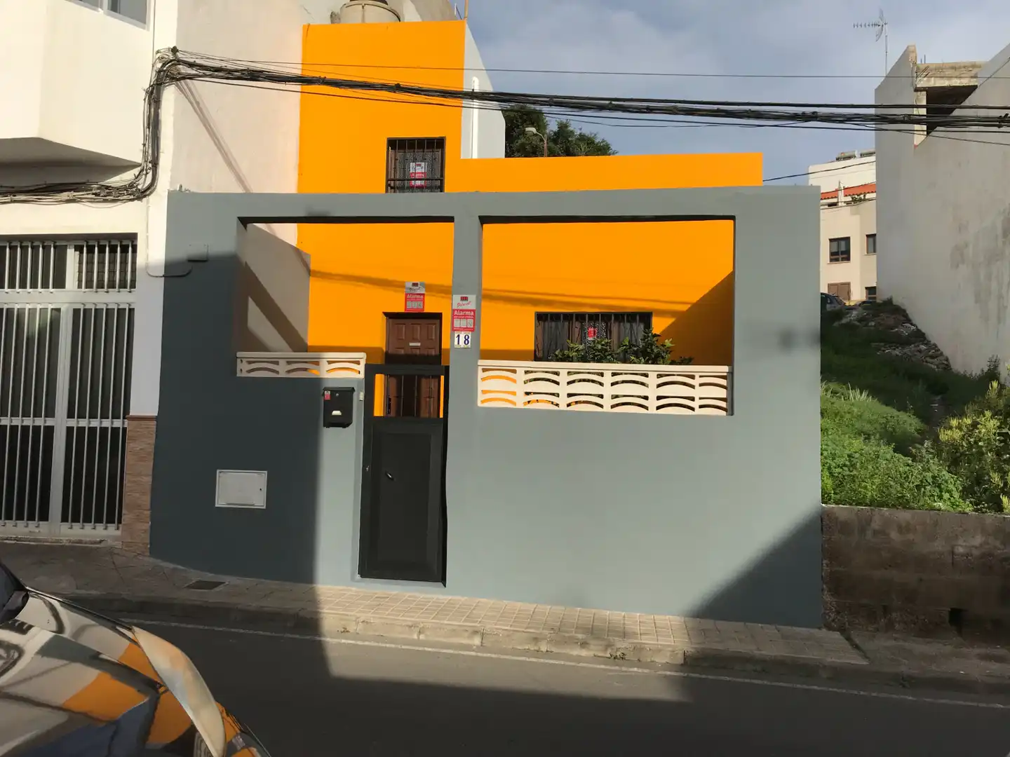 Vista exterior de Casa adosada en venta en Telde con Terraza