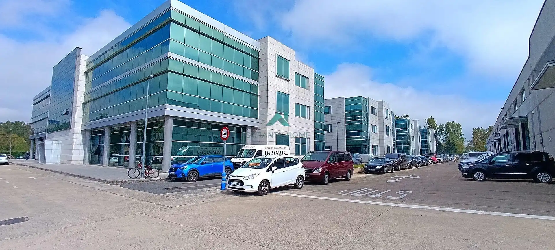 Vista exterior de Oficina de lloguer en Vitoria - Gasteiz amb Aire condicionat i Calefacció