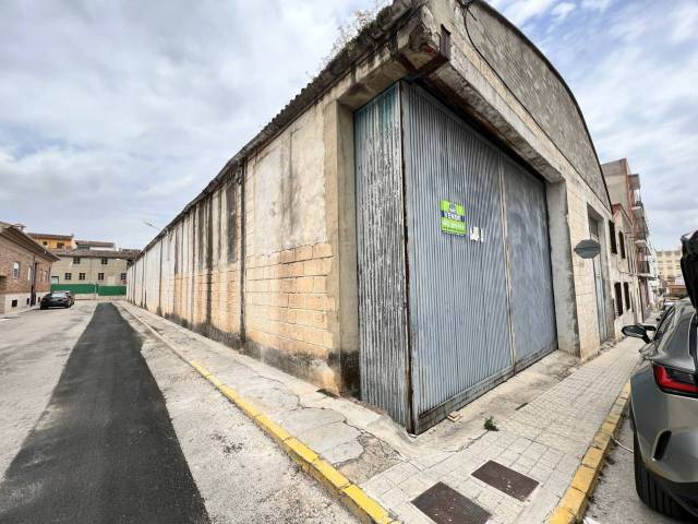 Nave industrial en Venta en Calle Padre Victorio en Vallada