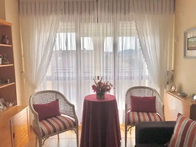 Sala d'estar de Dúplex en venda en Noja amb Calefacció i Terrassa