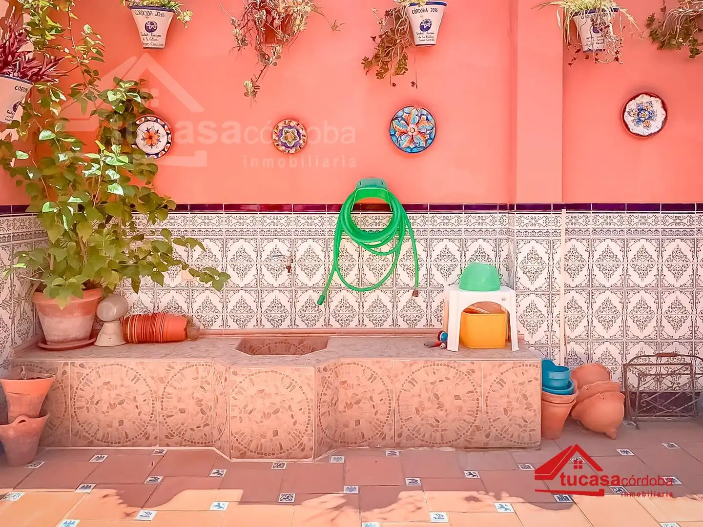 Jardí de Casa o xalet en venda en Córdoba amb Aire condicionat, Traster i Moblat