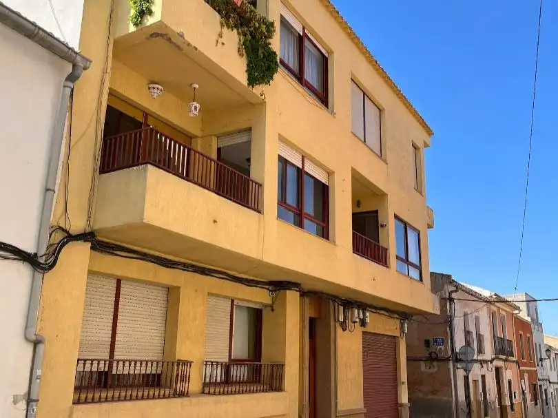 Flat with garden for sale in Calle Maestre Domènec 32, imagen 2