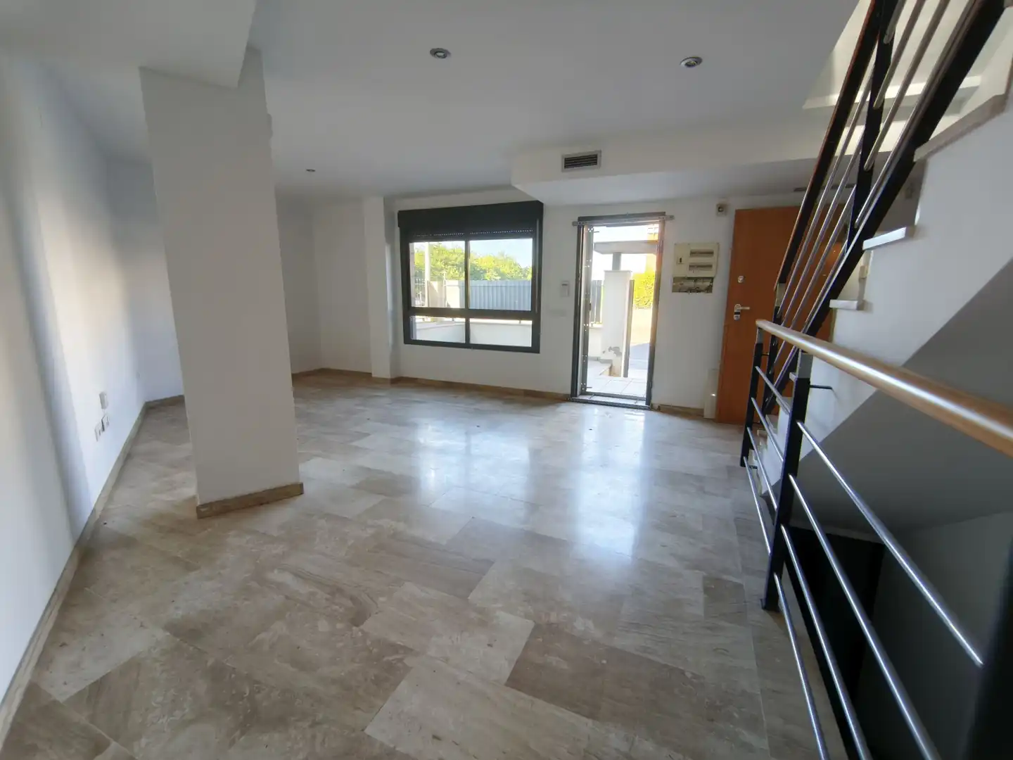 Casa con terraza en venta en Carrer Carlos Llinas Breva, imagen 18