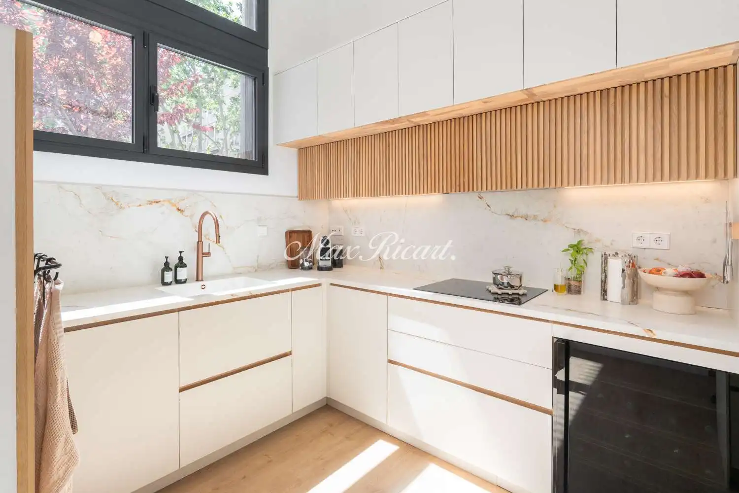 Kitchen of Flat for sale in Barcelona  with Air Conditioner, Terrace and Swimming Pool