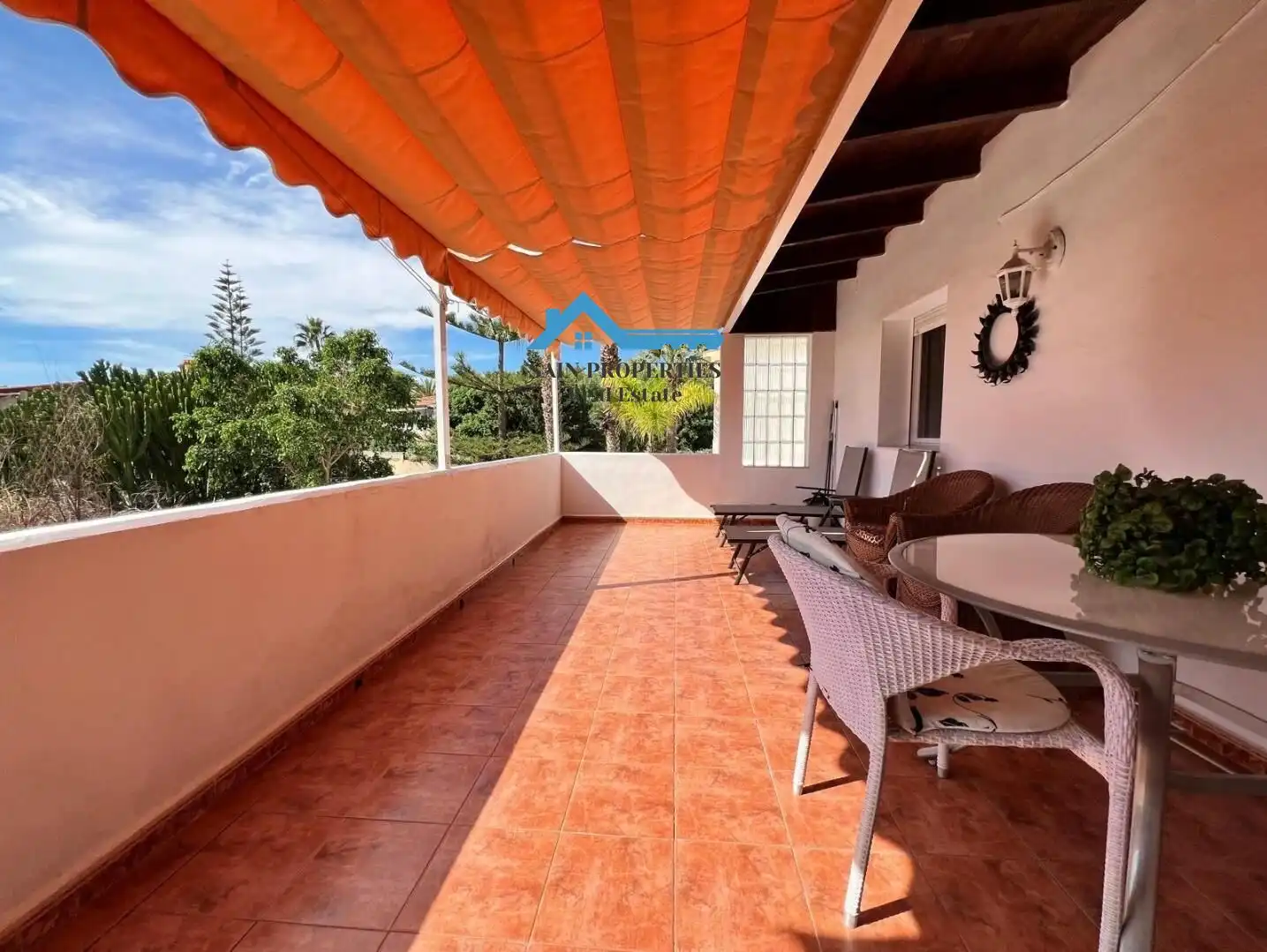 Vista exterior de Casa o chalet en venta en La Nucia con Aire acondicionado, Calefacción y Jardín privado