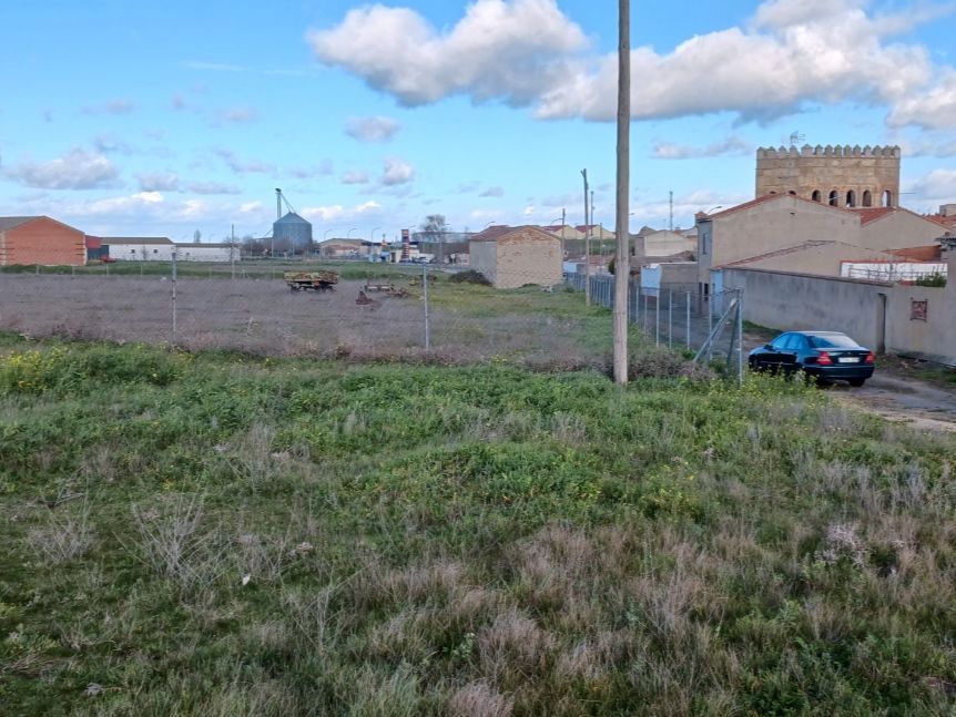 Residential for sale in Madrigal de las Altas Torres