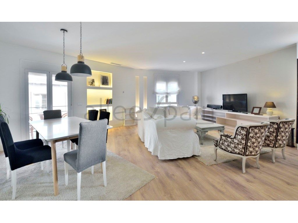 Exterior view of Apartment to rent in Málaga Capital  with Air Conditioner, Heating and Furnished