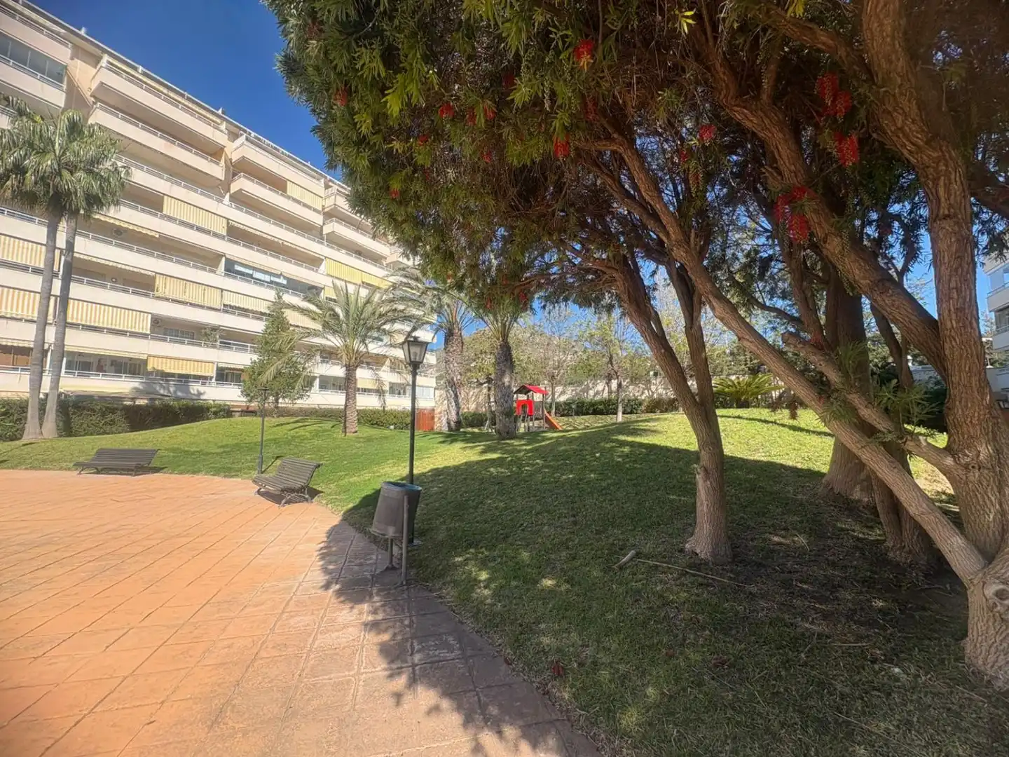 Außenansicht von Wohnung zum Verkauf in Benalmádena mit Klimaanlage, Heizung und Terrasse