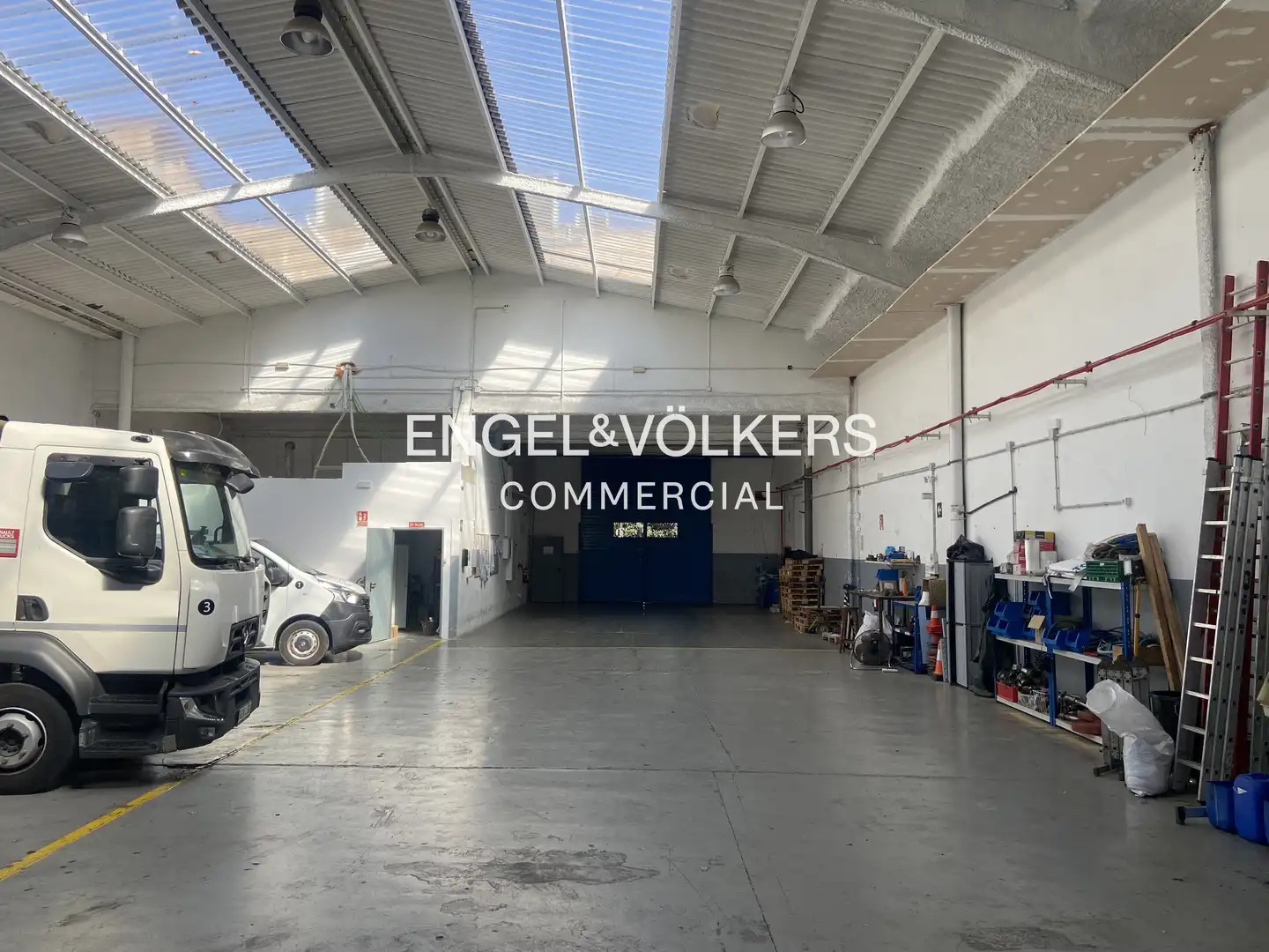 Nave industrial en venta en Terrassa