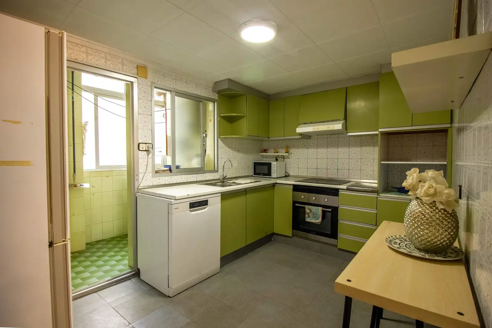 Piso con ascensor en venta en Calle REINA ISABEL II 10