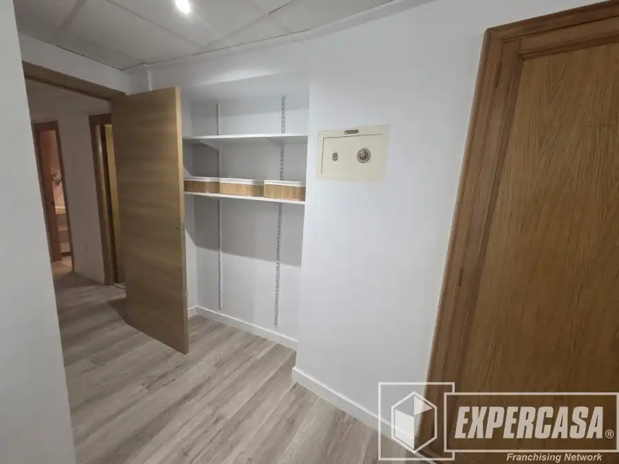 Flat for rent in Alzira  with Furnished