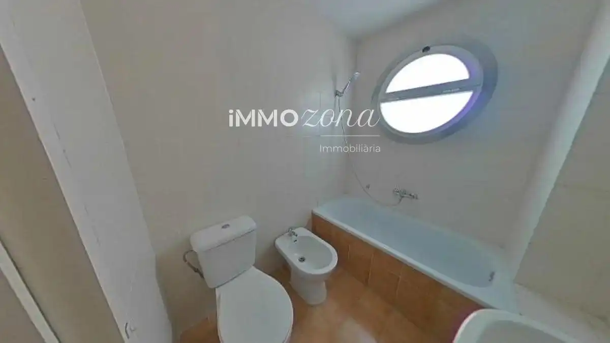 Bathroom of Apartments for sale in Fenals