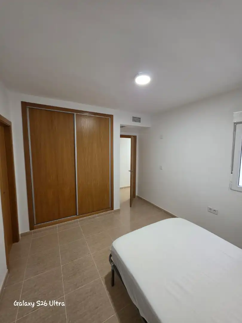 Habitación de Piso de alquiler en Albatera con Trastero y Amueblado