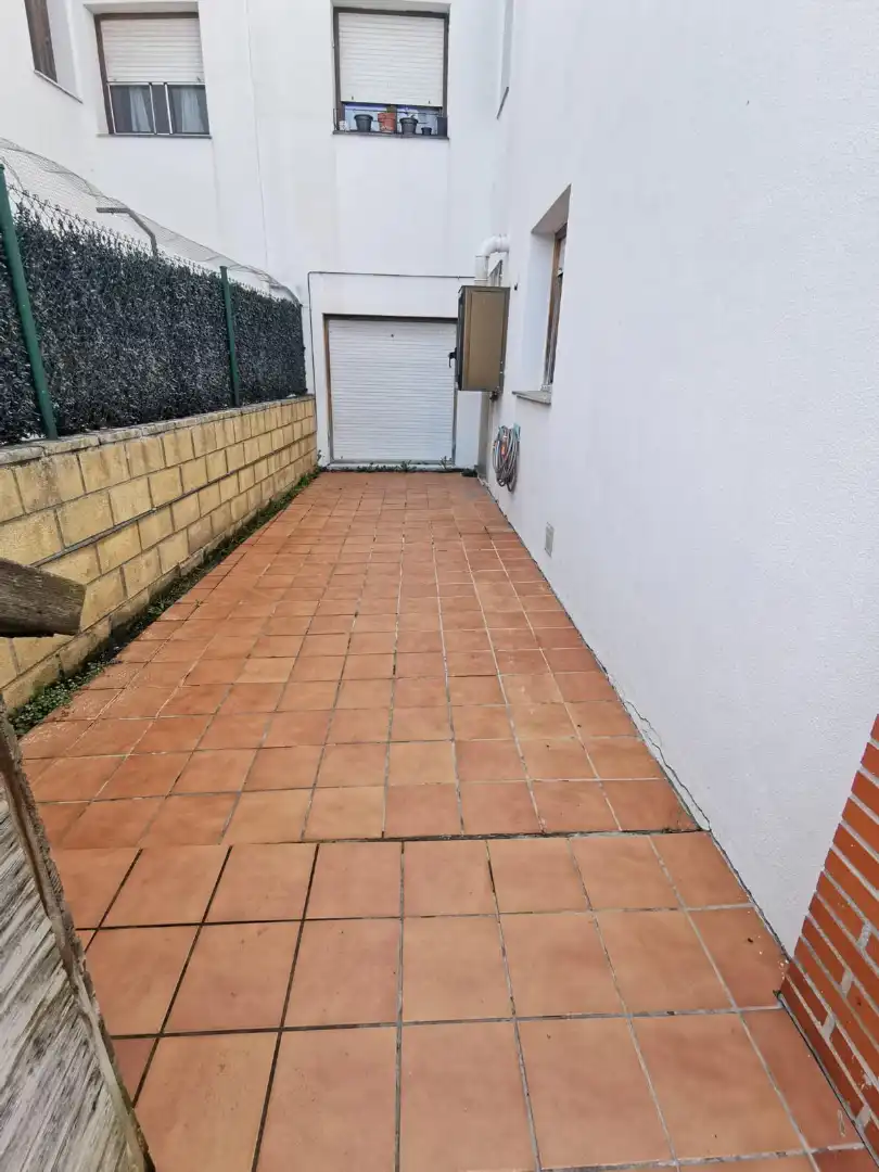 Terraza de Casa adosada en venta en Castro-Urdiales con Calefacción, Jardín privado y Amueblado