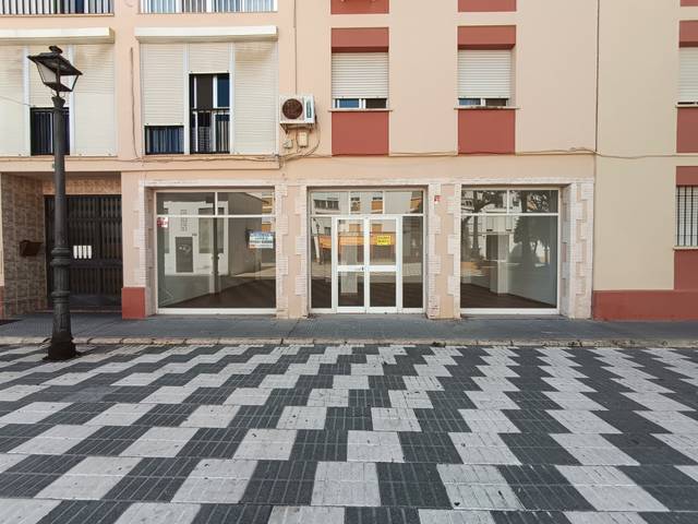 Local comercial en Alquiler en Plaza Doctor Agustín Fernández, 6 en Crevillet