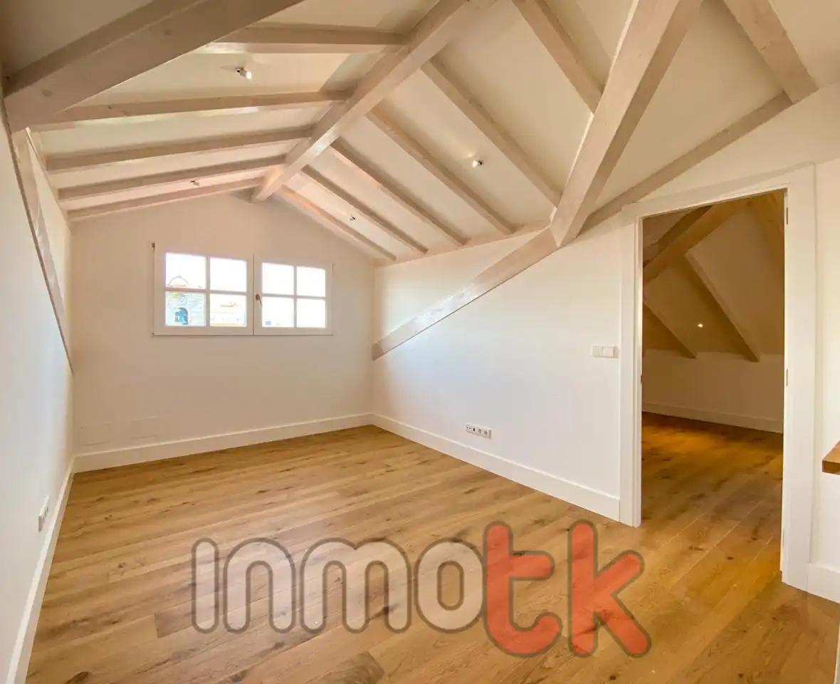 Wohnung zur Miete in A Coruña Capital  mit Heizung