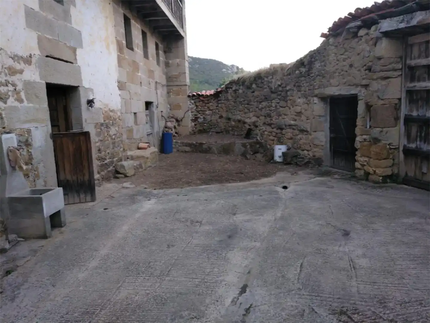 Aparcament de Pis en venda en Valle de Zamanzas amb Jardí privat, Traster i Moblat