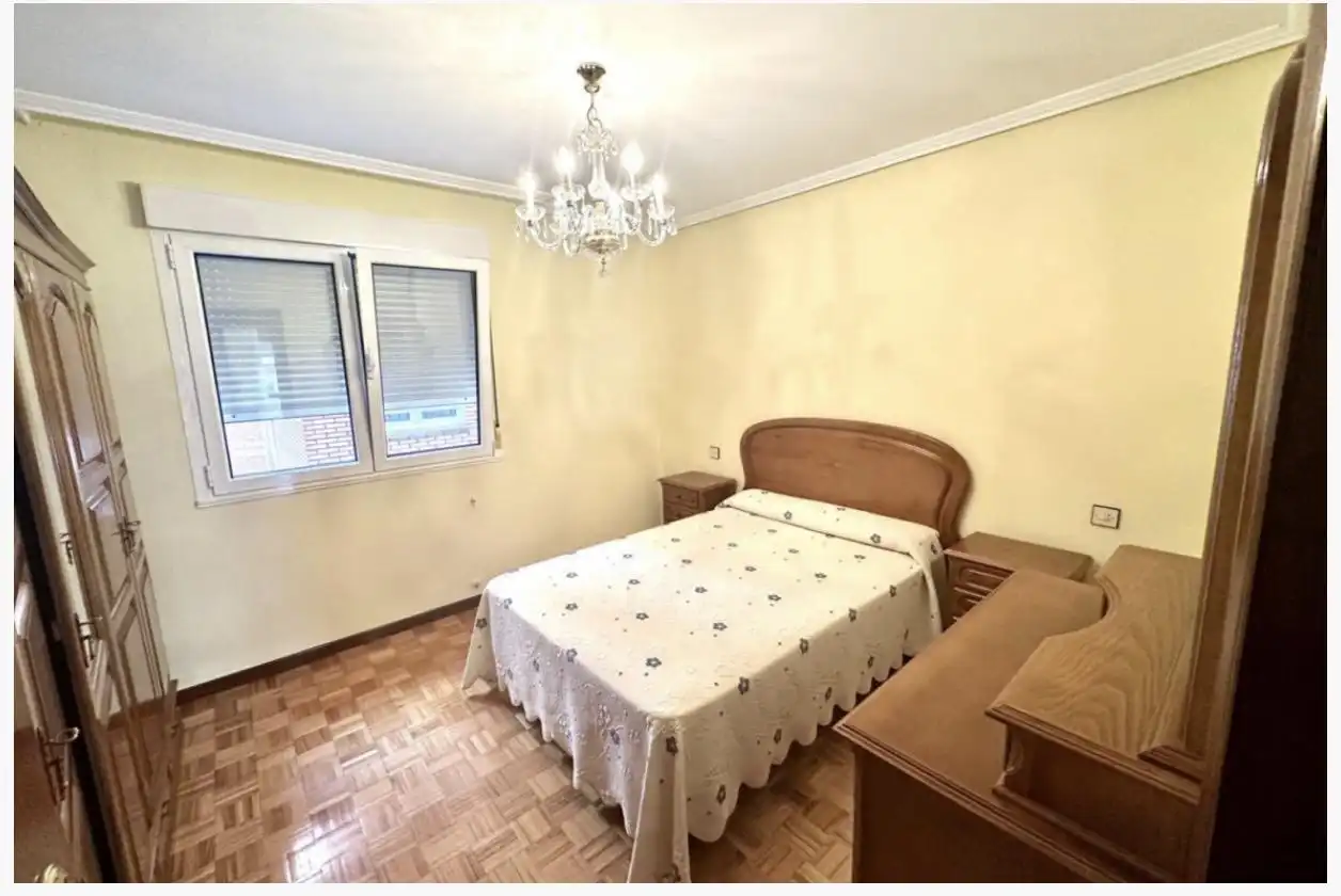 Bedroom of Flat for rent in Gijón   with Heating and Furnished