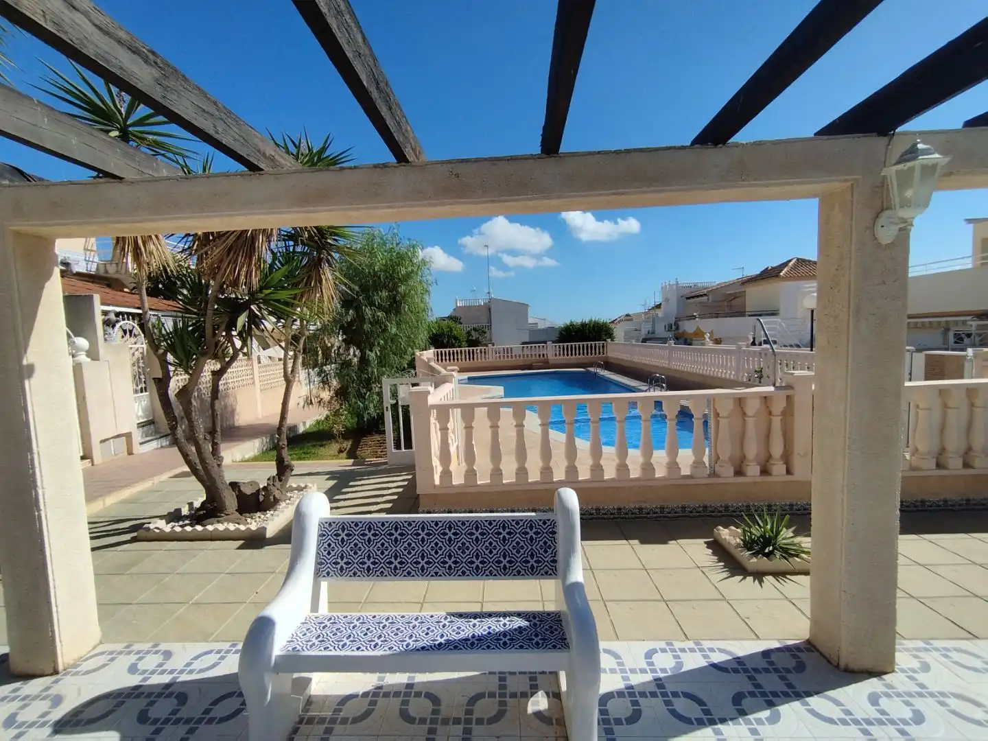 Terrassa de Casa adosada en venda en Torrevieja amb Aire condicionat, Calefacció i Jardí privat