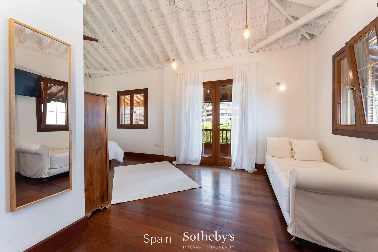 Sala d'estar de Casa o xalet en venda en Puerto de la Cruz amb Aire condicionat, Jardí privat i Terrassa