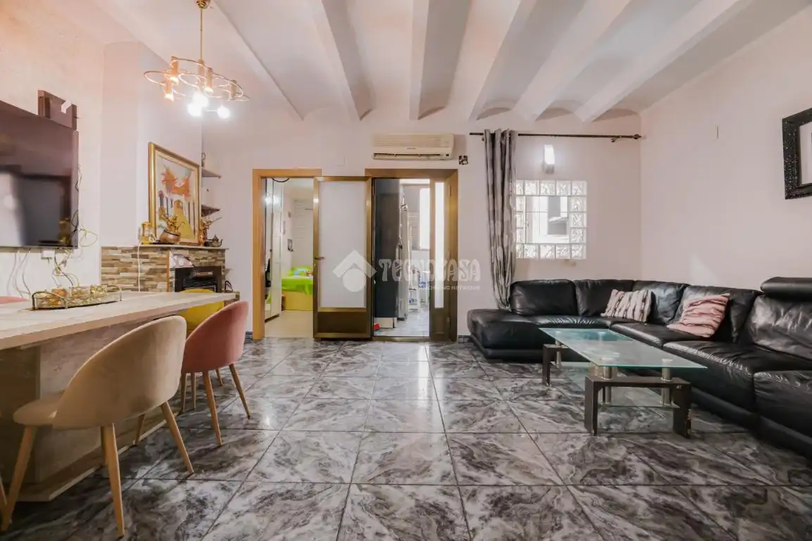 Sala de estar de Piso en venta en Santa Coloma de Gramenet