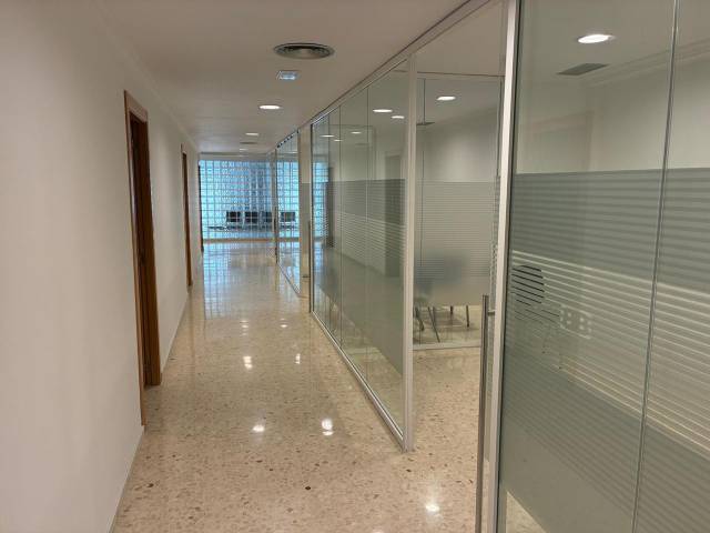 Local comercial en Alquiler en Bachiller en Jaume Roig