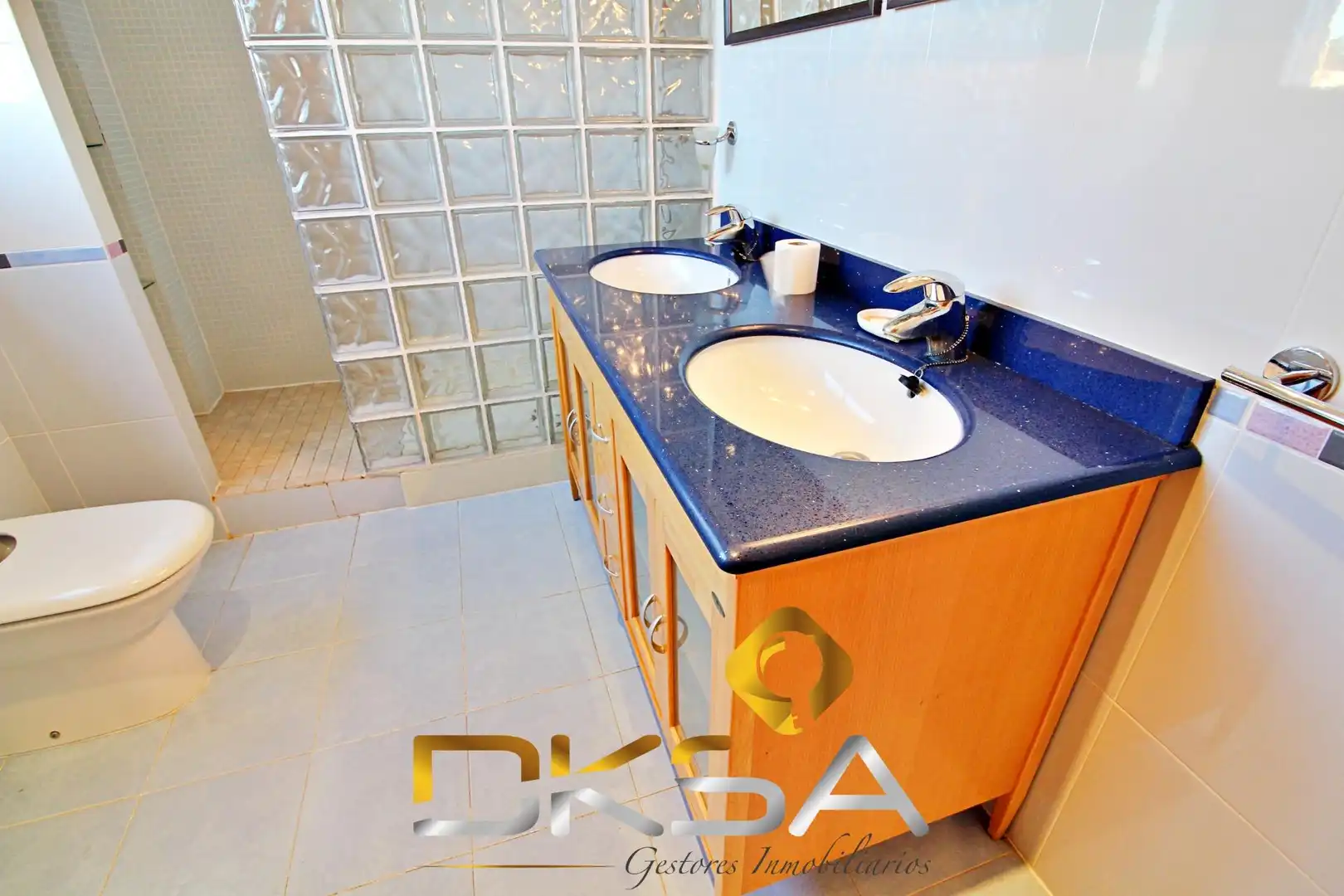 Baño de Casa o chalet en venta en Castellón de la Plana / Castelló de la Plana con Aire acondicionado, Jardín privado y Terraza