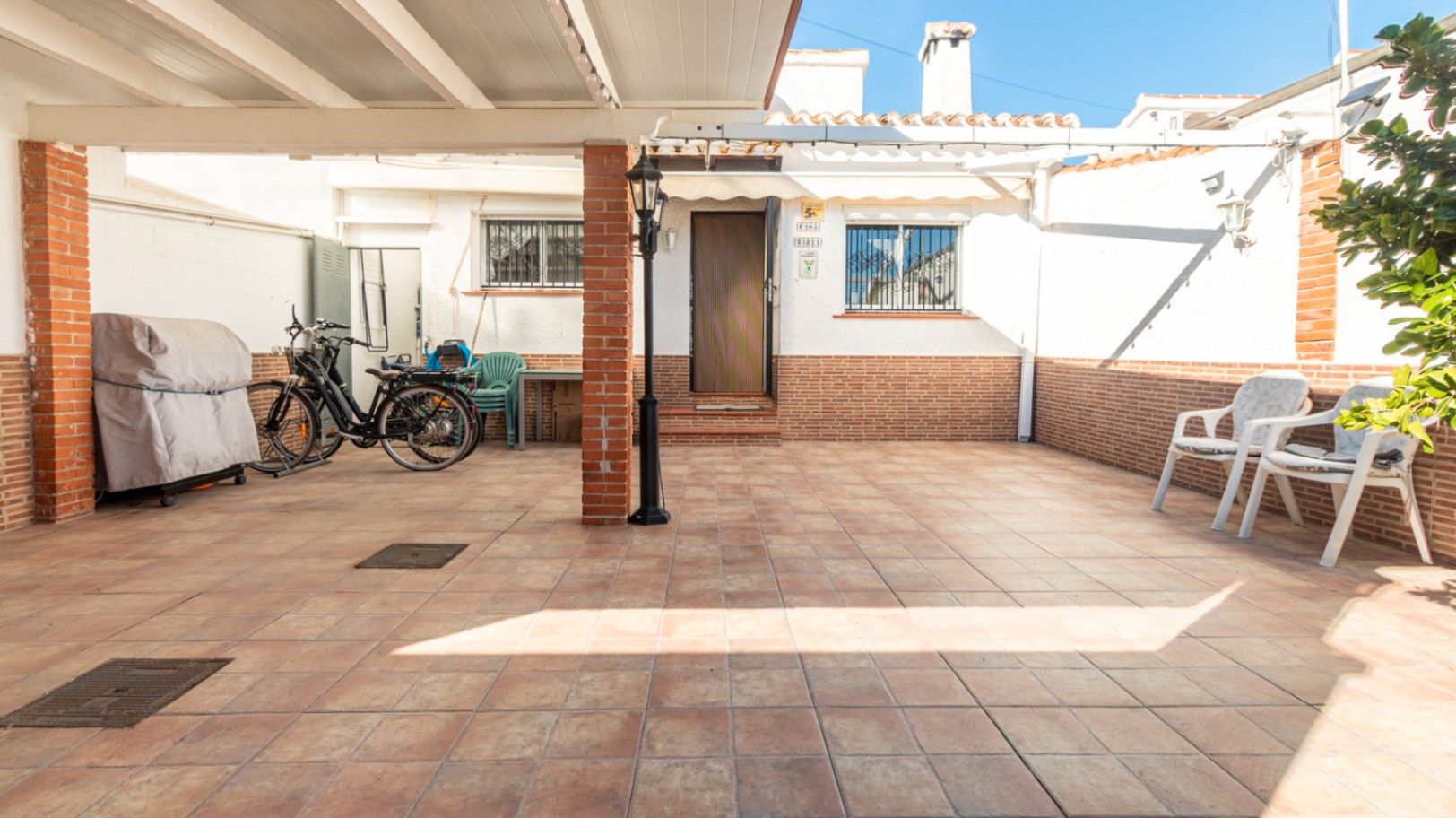 Casa o chalet en venta en Les Bassetes - El Marjal, Las Marinas / Les Marines