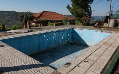 Piscina de Casa o xalet en venda en Loranca de Tajuña amb Jardí privat i Piscina
