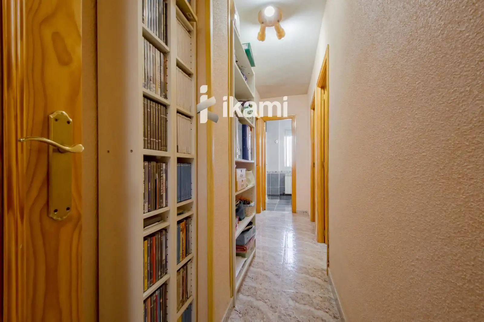 Wohnung zum Verkauf in Cobeña mit Klimaanlage, Heizung und Terrasse