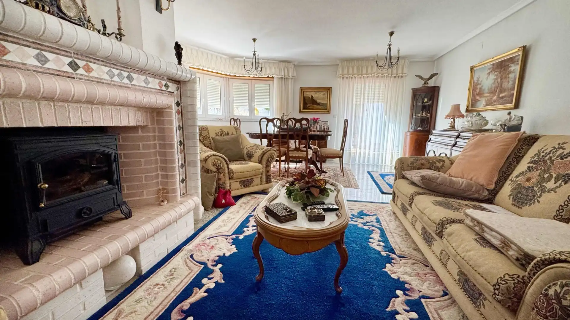 Sala de estar de Casa o chalet en venta en L'Alfàs del Pi con Piscina