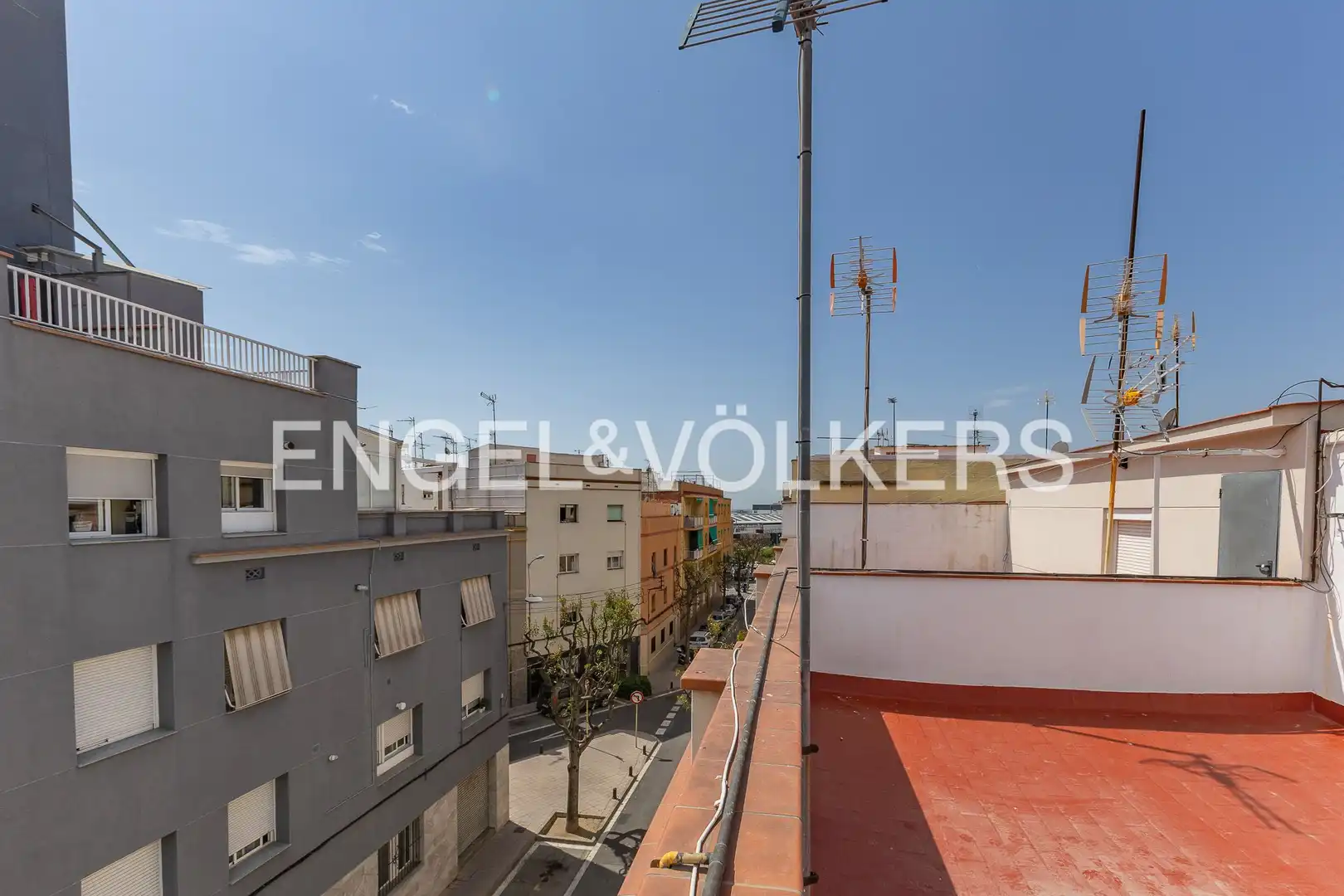 Terrassa de Apartament en venda en Sant Joan Despí amb Aire condicionat, Calefacció i Moblat