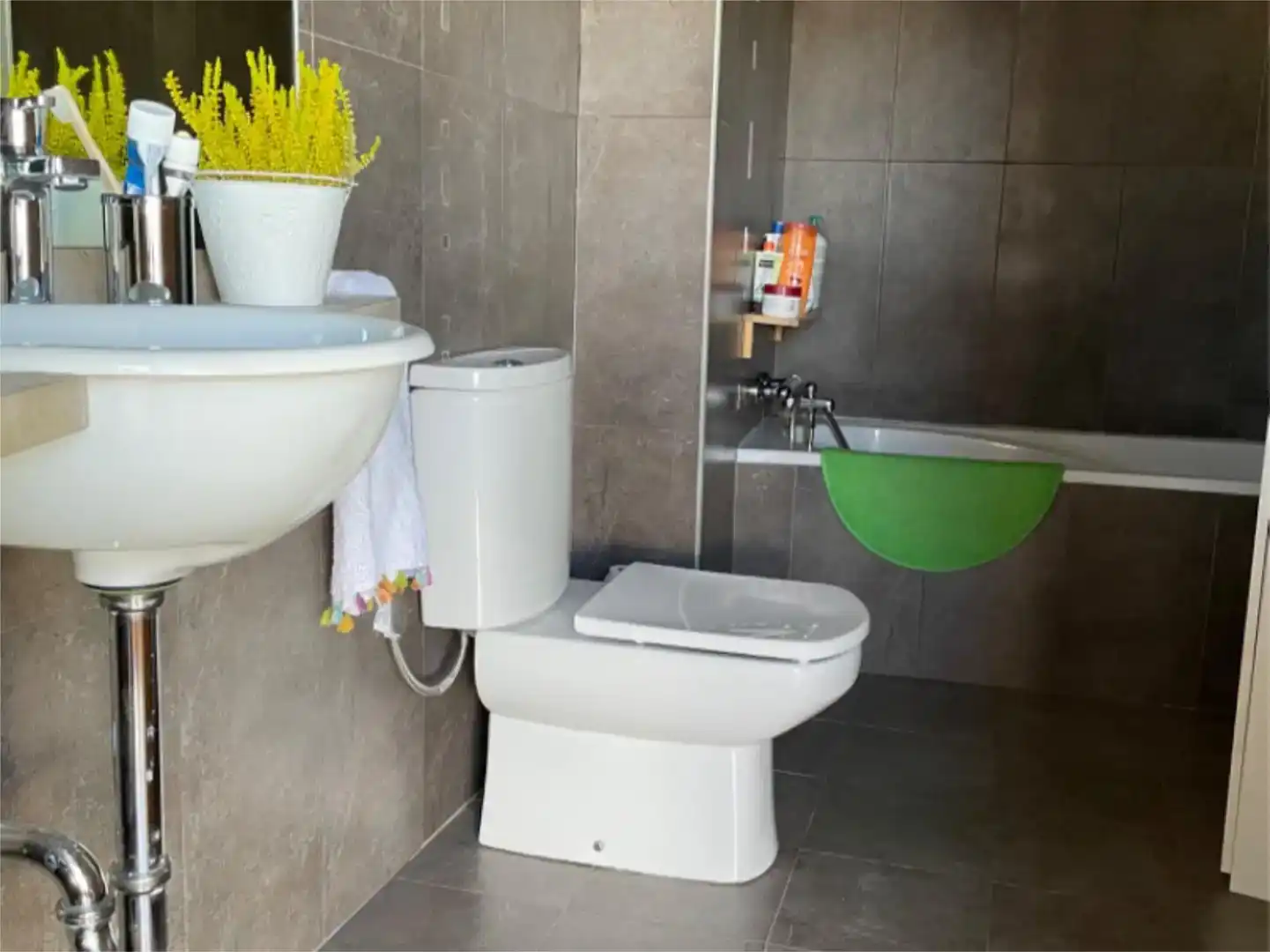 Baño de Dúplex en venta en Rubí con Aire acondicionado y Balcón
