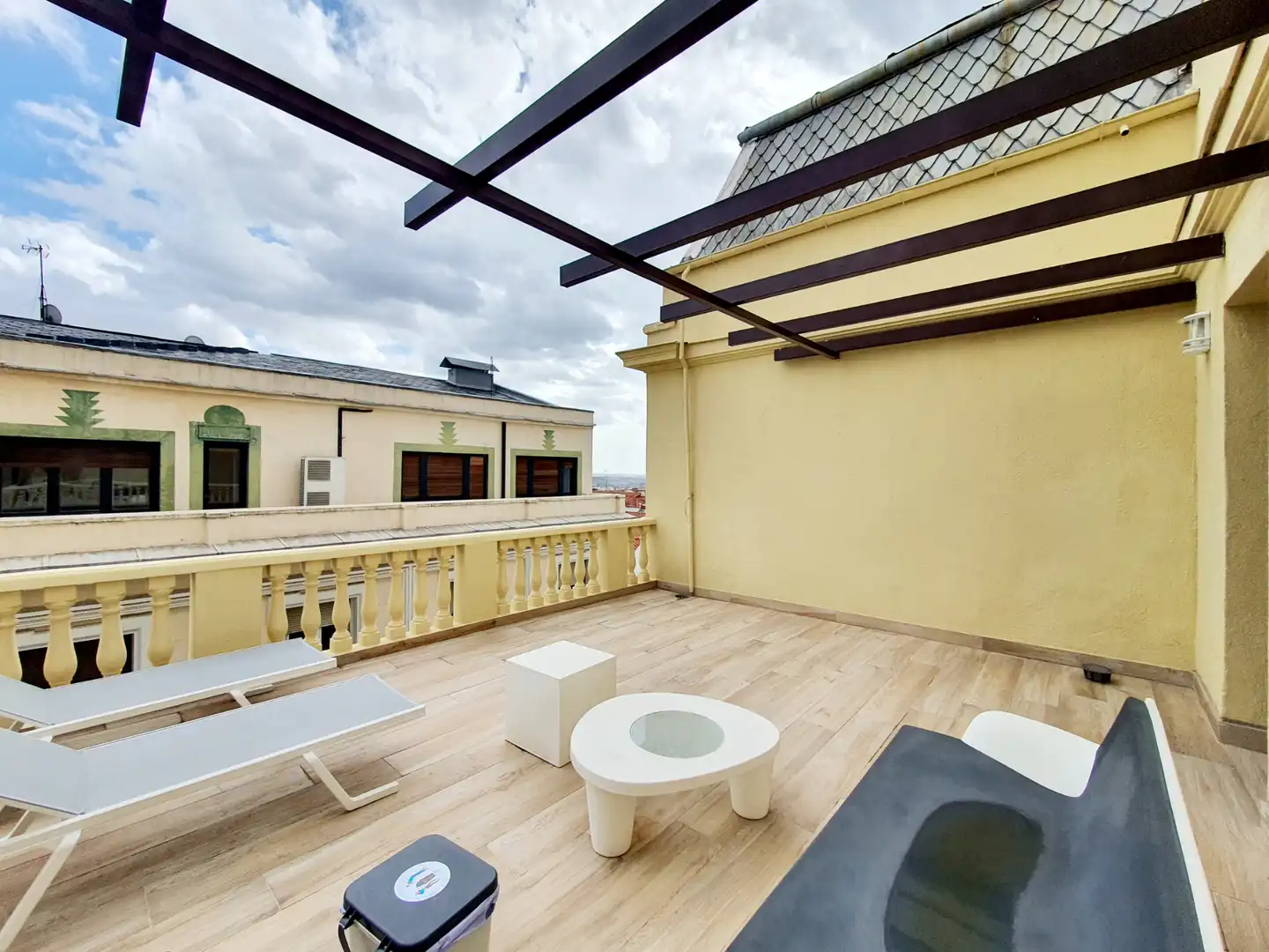 Terrace of Attic for rent in Madrid  with Air Conditioner, Heating and Private garden