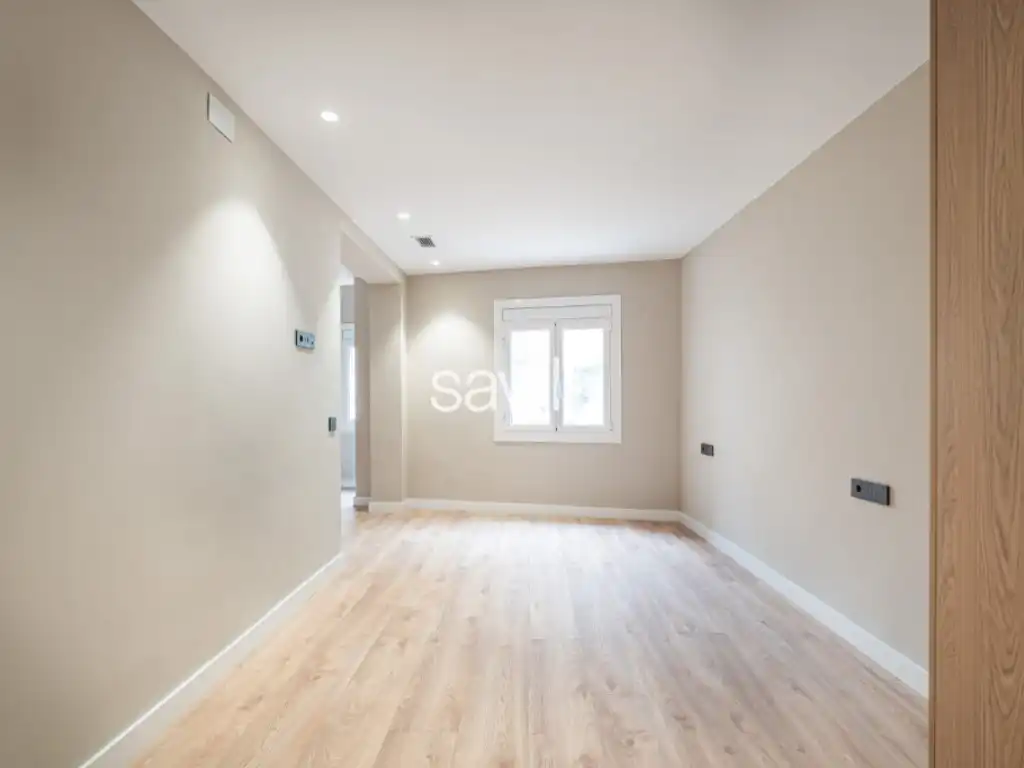 Habitación de Apartamento en venta en Barcelona
