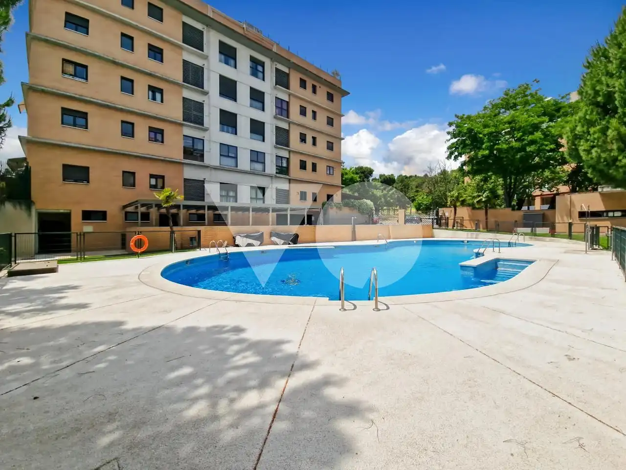 Piscina de Piso en venta en Madrid con Aire acondicionado, Calefacción y Trastero