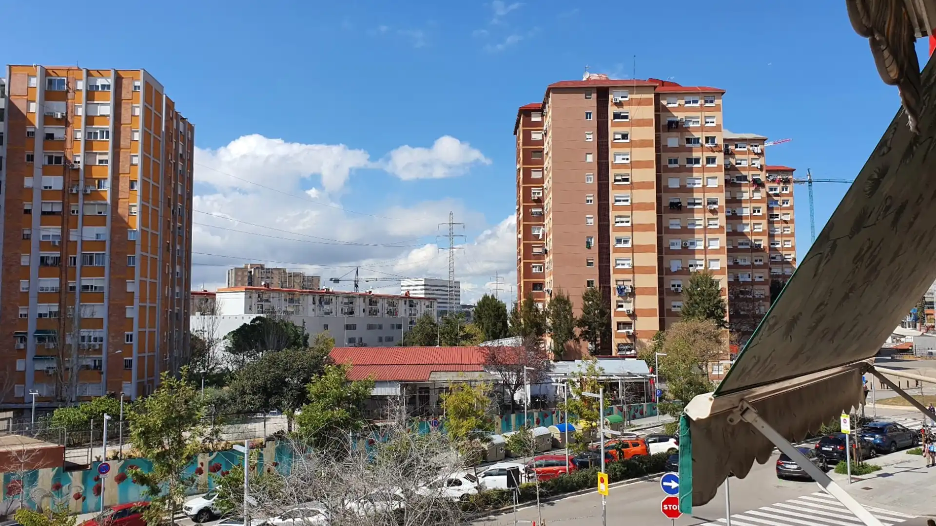 Exterior view of Flat for sale in Centre - Sant Josep - Sanfeliu
