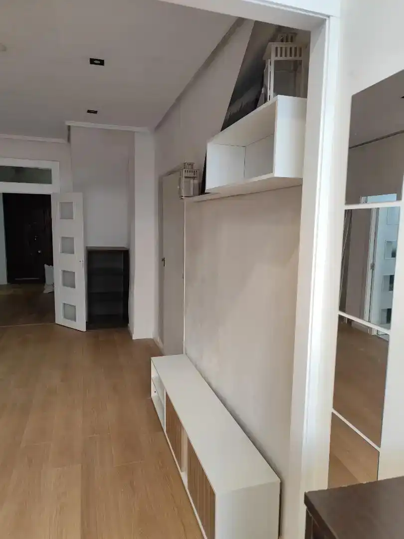 Einfamilien-Reihenhaus zur Miete in Valencia, Valencia