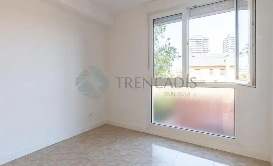 Bedroom of Flat for sale in Madrid