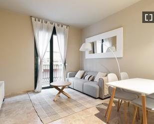 Living room of Flat to rent in  Barcelona Capital  with Air Conditioner, Heating and Furnished