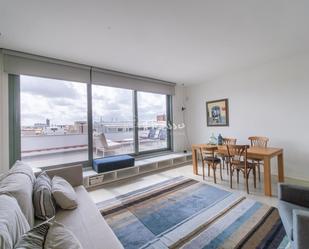 Living room of Attic to rent in  Barcelona Capital  with Air Conditioner and Terrace