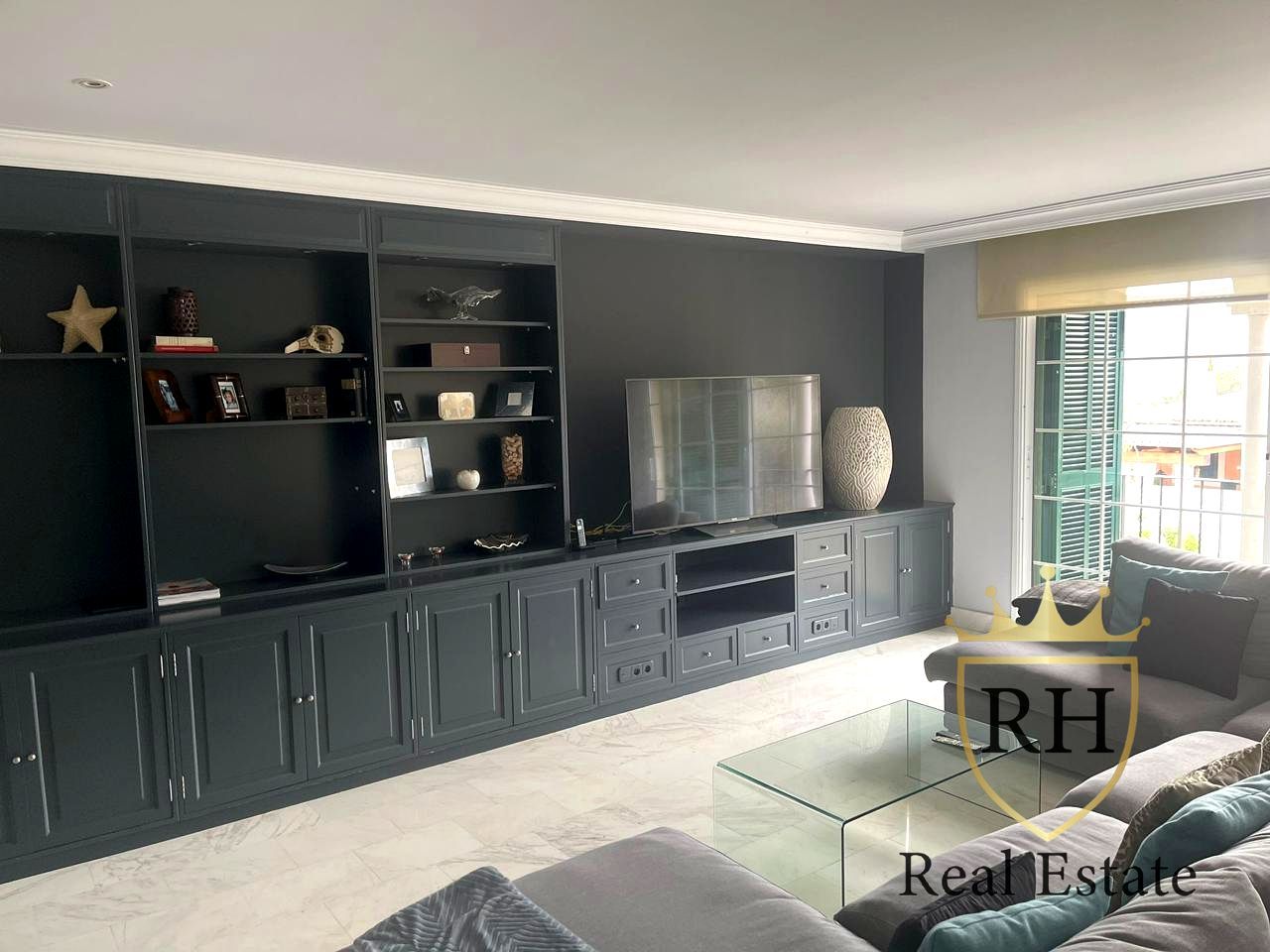 Living room of House or chalet for sale in  Palma de Mallorca  with Air Conditioner, Private garden and Terrace