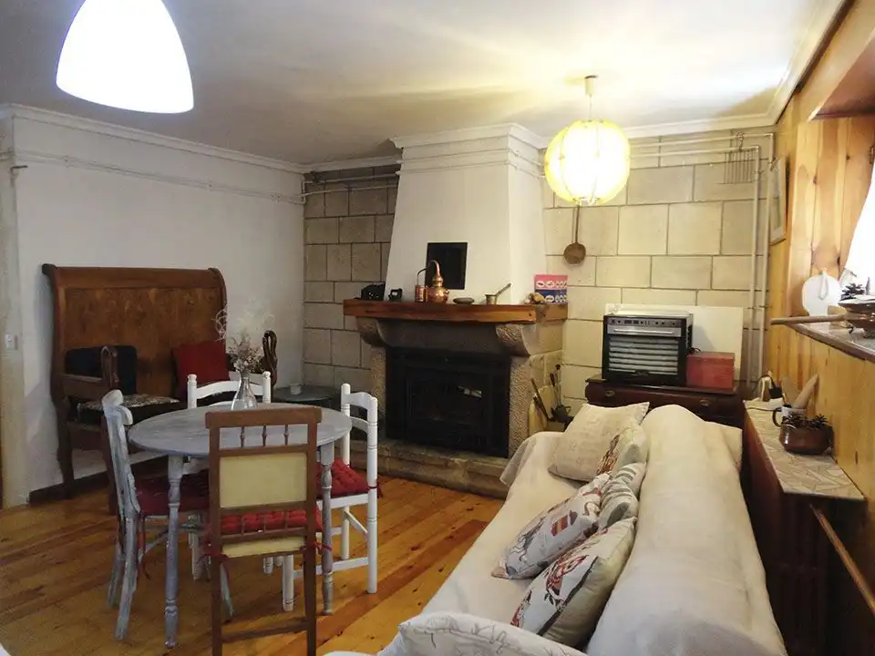 Sala de estar de Casa o chalet en venta en Arauzo de Miel con Calefacción, Trastero y Amueblado