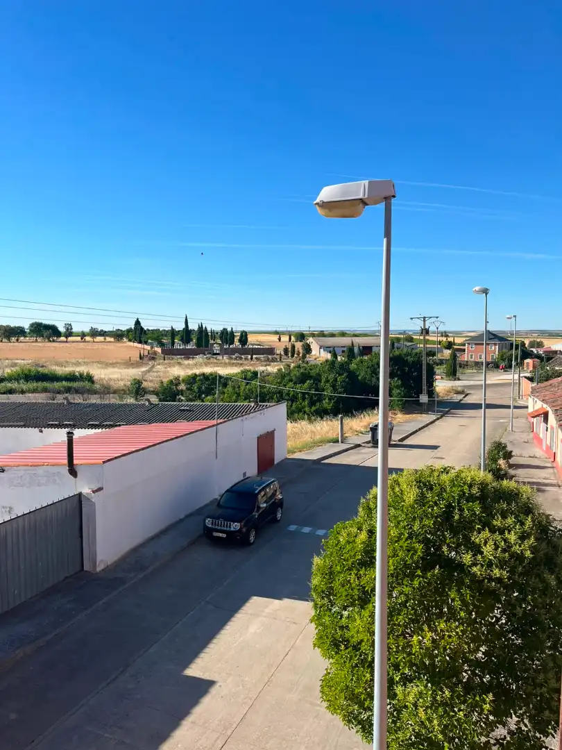 Vista exterior de Pis en venda en Pozaldez amb Calefacció i Terrassa