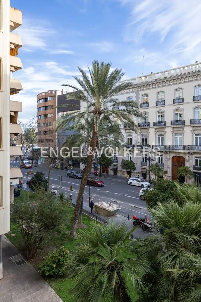 Vista exterior de Piso en venta en Valencia con Aire acondicionado, Calefacción y Balcón